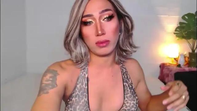 Image 12 of carmella_romance Stream on Chaturbate on 2 months ago