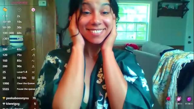 Image 8 of carmen_fett Stream on Chaturbate on 11 days ago