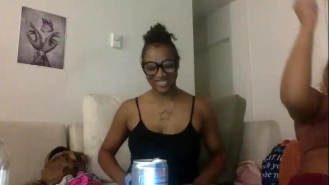 Image 3 of carmenexxxplained Stream on Chaturbate on 20 months ago