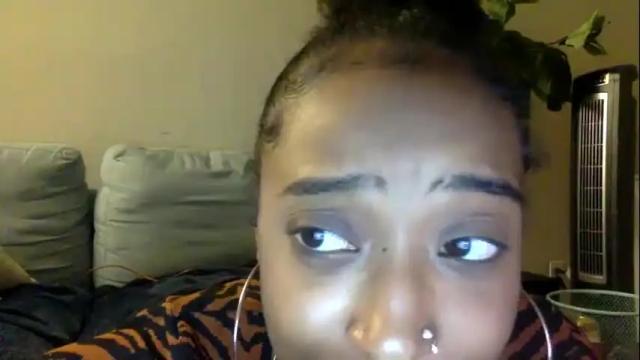 Image 6 of carmenexxxplained Stream on Chaturbate on 17 months ago