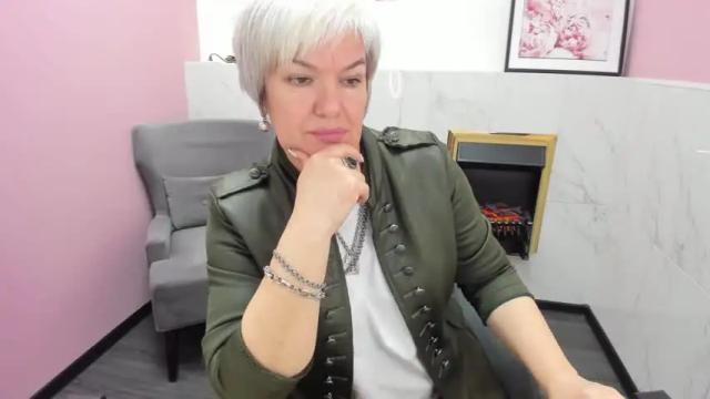 Image 6 of carmensoft Stream on Chaturbate on 18 months ago