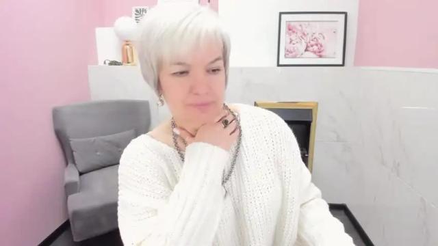 Image 10 of carmensoft Stream on Chaturbate on 18 months ago