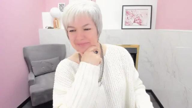 Image 7 of carmensoft Stream on Chaturbate on 18 months ago
