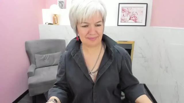 Image 2 of carmensoft Stream on Chaturbate on 18 months ago