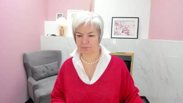 Image 2 of carmensoft Stream on Chaturbate on 18 months ago