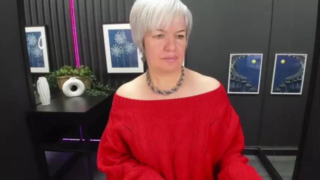 Image 2 of carmensoft Stream on Chaturbate on 18 months ago