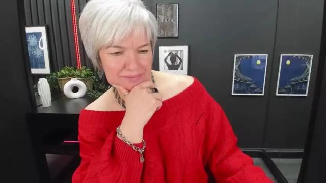 Image 6 of carmensoft Stream on Chaturbate on 18 months ago
