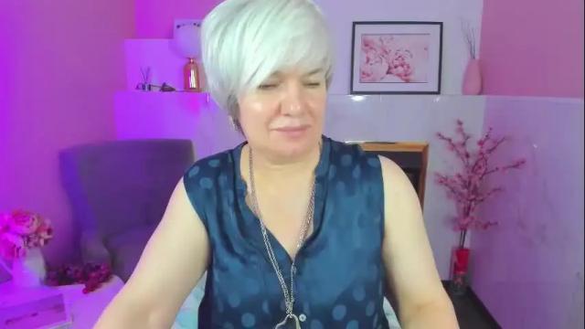 Image 10 of carmensoft Stream on Chaturbate on 1 month ago