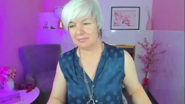 Image 8 of carmensoft Stream on Chaturbate on 1 month ago