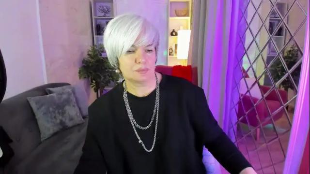 Image 6 of carmensoft Stream on Chaturbate on 1 month ago