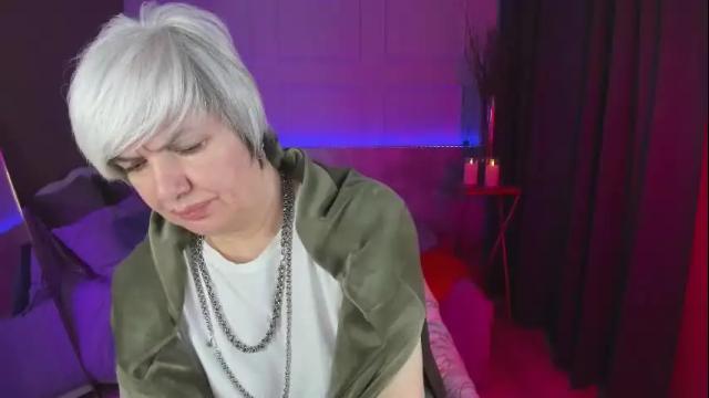 Image 10 of carmensoft Stream on Chaturbate on 27 days ago