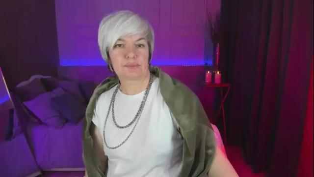 Image 11 of carmensoft Stream on Chaturbate on 27 days ago