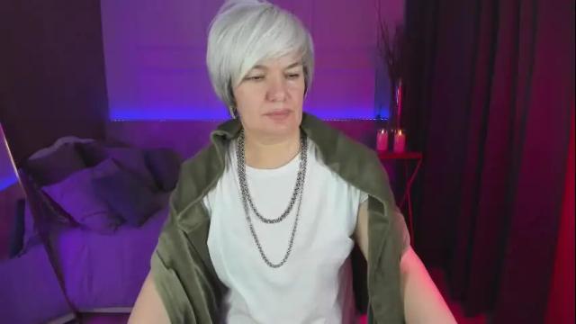 Image 6 of carmensoft Stream on Chaturbate on 27 days ago