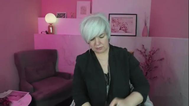 Image 4 of carmensoft Stream on Chaturbate on 26 days ago