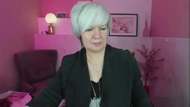 Image 7 of carmensoft Stream on Chaturbate on 26 days ago
