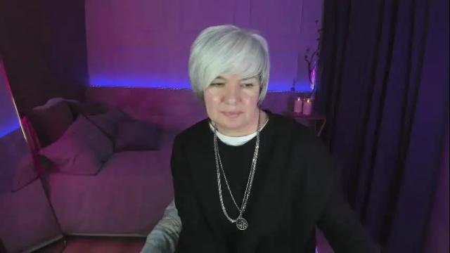 Image 10 of carmensoft Stream on Chaturbate on 16 days ago