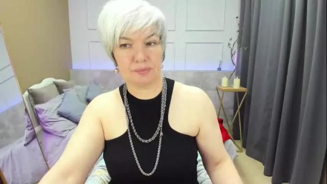 Image 7 of carmensoft Stream on Chaturbate on 12 days ago