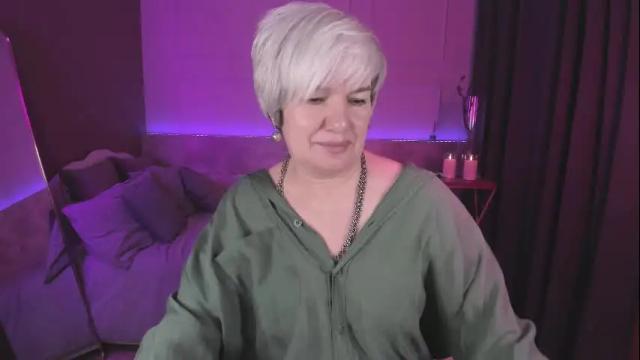 Image 12 of carmensoft Stream on Chaturbate on 9 days ago