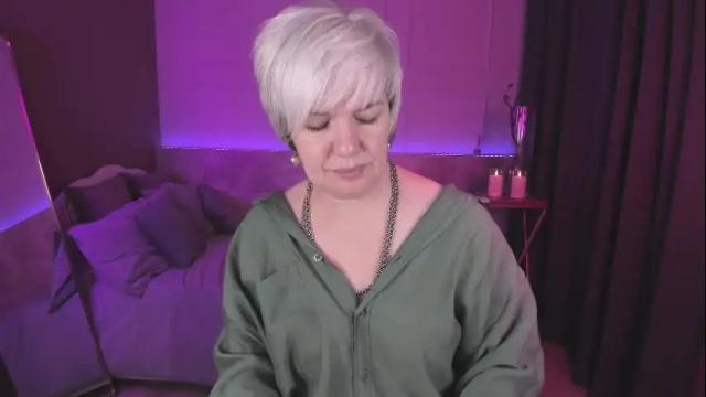 Image 8 of carmensoft Stream on Chaturbate on 9 days ago