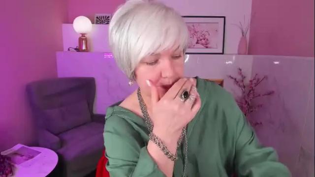 Image 3 of carmensoft Stream on Chaturbate on 1 day ago