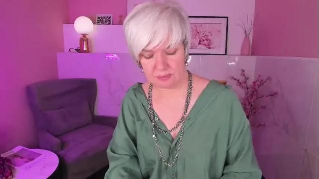 Image 8 of carmensoft Stream on Chaturbate on 1 day ago