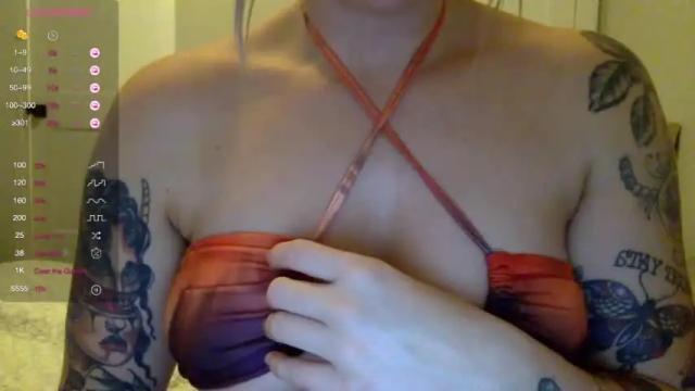 Image 4 of carmenvalentine Stream on Chaturbate on 16 months ago