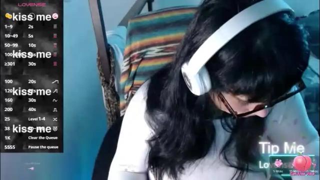 Image 7 of carmillaross Stream on Chaturbate on 2 months ago