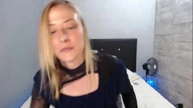 Image 7 of caro_milf_ Stream on Chaturbate on 1 month ago