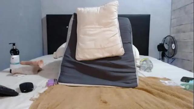 Image 11 of caro_milf_ Stream on Chaturbate on 1 month ago