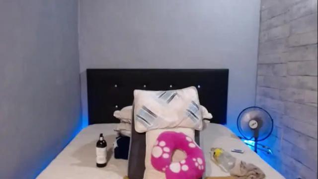Image 3 of caro_milf_ Stream on Chaturbate on 1 month ago