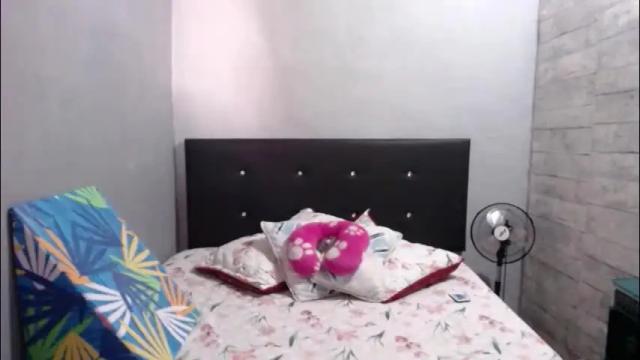 Image 2 of caro_milf_ Stream on Chaturbate on 5 months ago