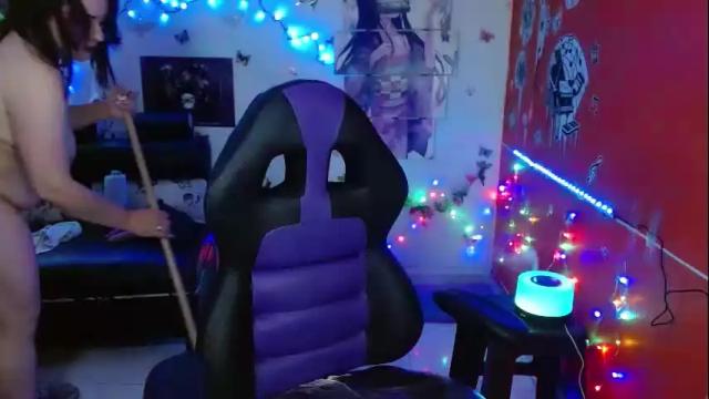 Image 2 of carol20_1994 Stream on Chaturbate on 1 month ago