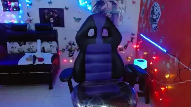 Thumbnail 1, carol20_1994's Stream at Chaturbate, 1 month ago