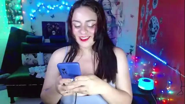Image 6 of carol20_1994 Stream on Chaturbate on 14 days ago