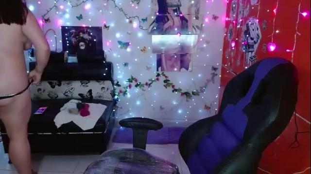 Image 2 of carol20_1994 Stream on Chaturbate on 8 days ago