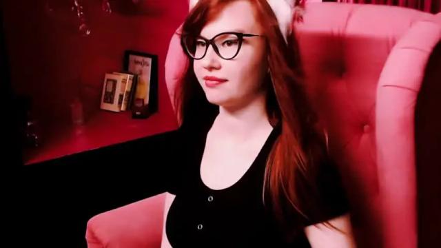 Image 2 of carol_carmen Stream on Chaturbate on 16 months ago