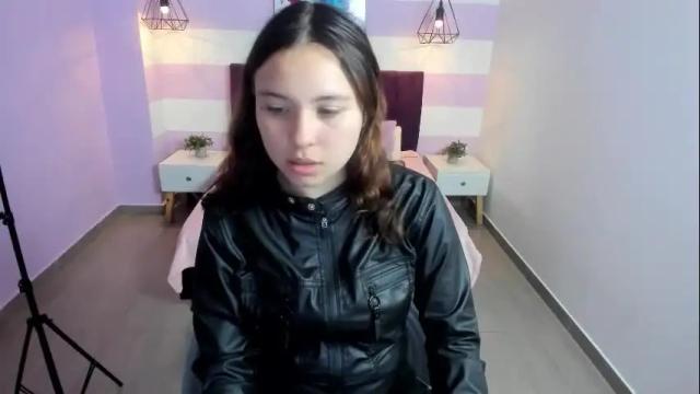 Image 2 of carol_pinter Stream on Chaturbate on 1 month ago