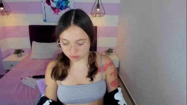 Image 8 of carol_pinter Stream on Chaturbate on 23 days ago