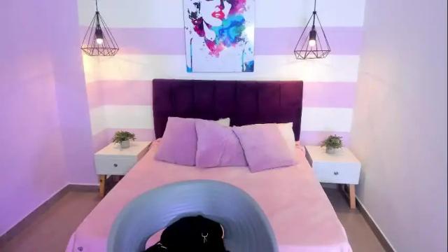 Image 6 of carol_pinter Stream on Chaturbate on 11 days ago