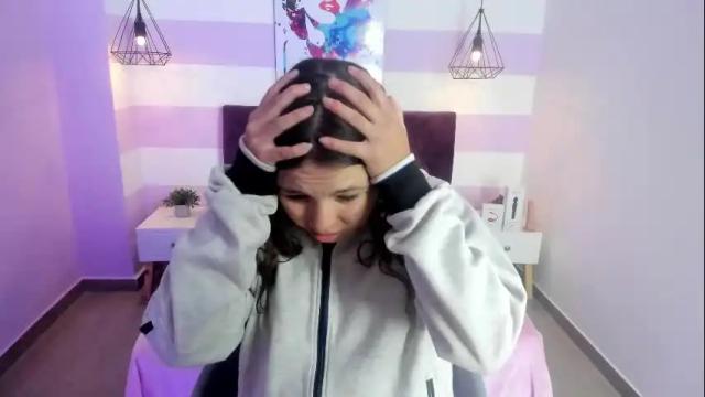 Image 12 of carol_pinter Stream on Chaturbate on 3 days ago