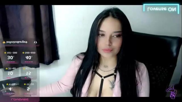 Image 3 of carolaine01 Stream on Chaturbate on 1 month ago