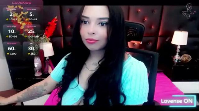 Image 2 of carolaine01 Stream on Chaturbate on 1 month ago