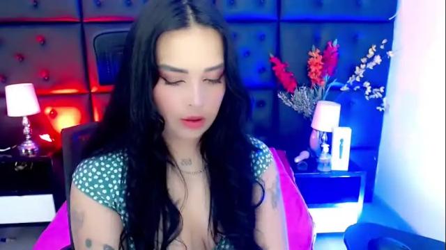 Image 3 of carolaine01 Stream on Chaturbate on 27 days ago
