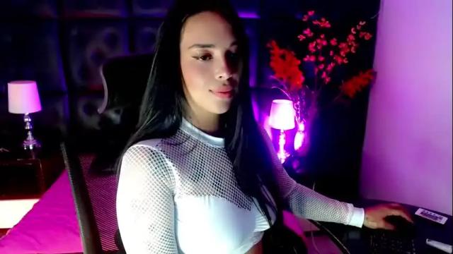 Image 4 of carolaine01 Stream on Chaturbate on 8 days ago