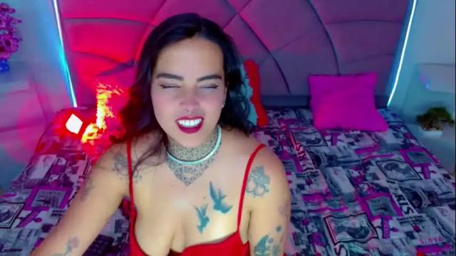 Image 6 of carolaine01 Stream on Chaturbate on 2 months ago