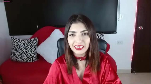 Image 2 of carolaine69_ Stream on Chaturbate on 16 days ago