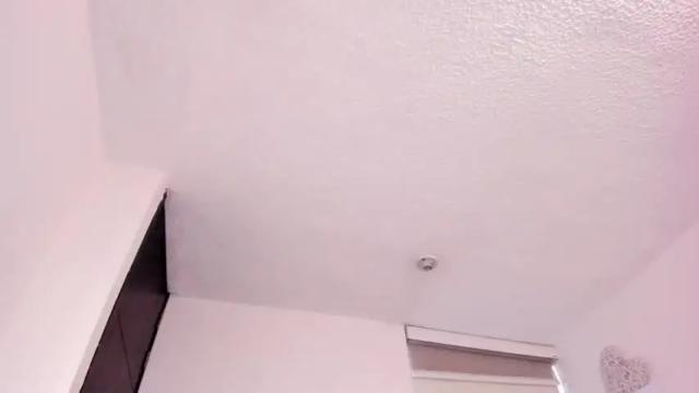 Image 8 of caroliine__ Stream on Chaturbate on 13 months ago