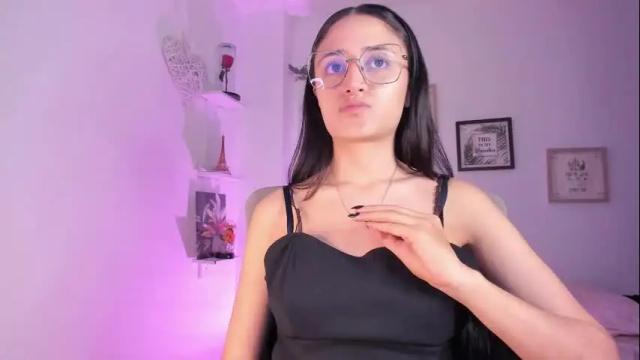 Thumbnail 1, caroliine__'s Stream at Chaturbate, 1 month ago