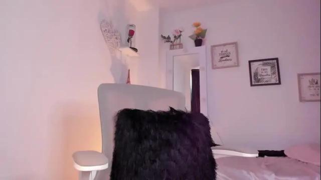 Image 12 of caroliine__ Stream on Chaturbate on 1 month ago