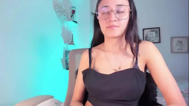 Thumbnail 3, caroliine__'s Stream at Chaturbate, 1 month ago